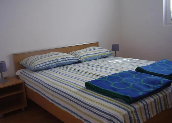 Apartamento With Parking Space Nin, Zadar - 15861