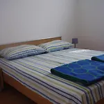 公寓 With Parking Space Nin, Zadar - 15861