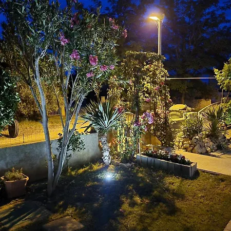 With Parking Space Nin, Zadar - 15861 Apartman Nin